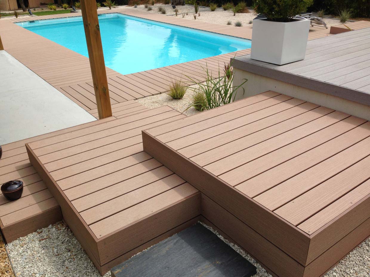 Réalisation d'une terrasse en bois composite sur pilotis - Timbertech